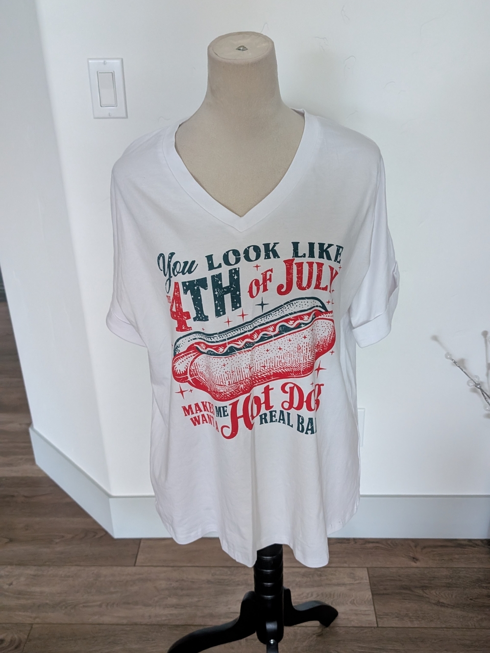 Amazon White Short Sleeve V-Neck Tee with Red and Blue Graphic